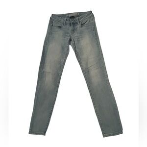 American Eagle Outfitters light denim jean super super stretch size 4 short